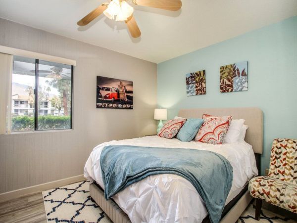 Palm Springs Home 949015