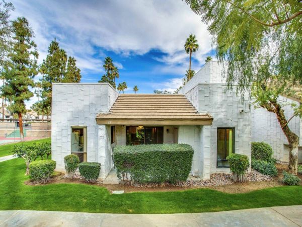 Palm Springs Home 949015