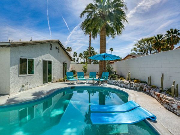 Palm Springs Home 949019