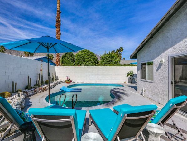 Palm Springs Home 949019