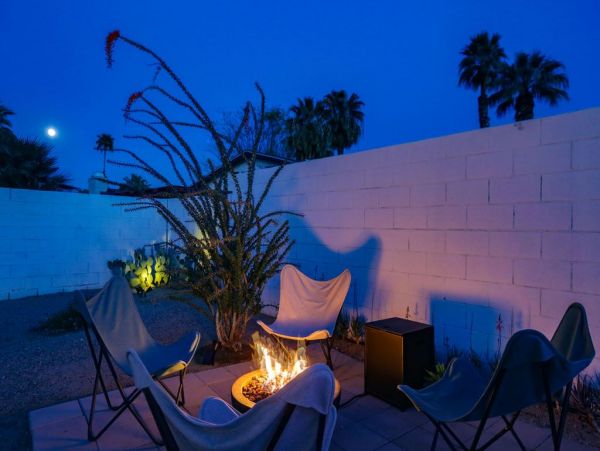 Palm Springs Home 949019