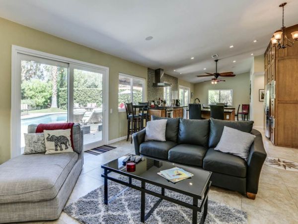 Palm Springs Home 949024