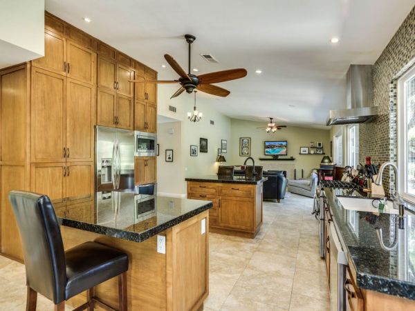Palm Springs Home 949024