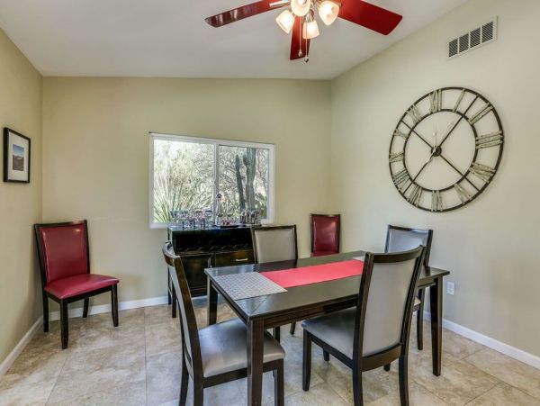 Palm Springs Home 949024
