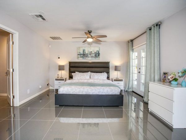 Palm Springs Home 949025