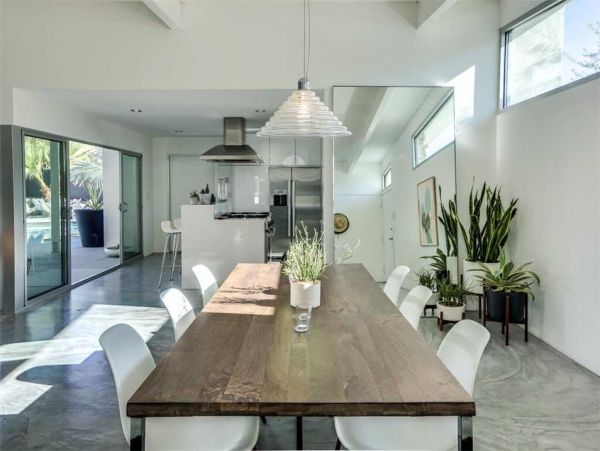 Palm Springs Home 949027