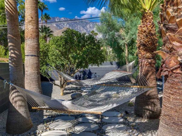 Palm Springs Home 949027