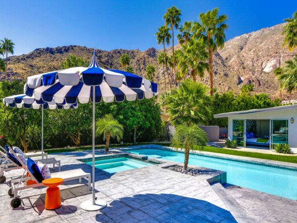 Palm Springs Home 949028