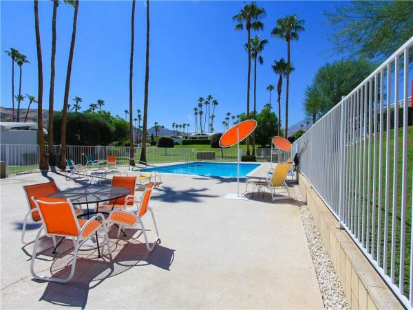 Palm Springs Home 949031