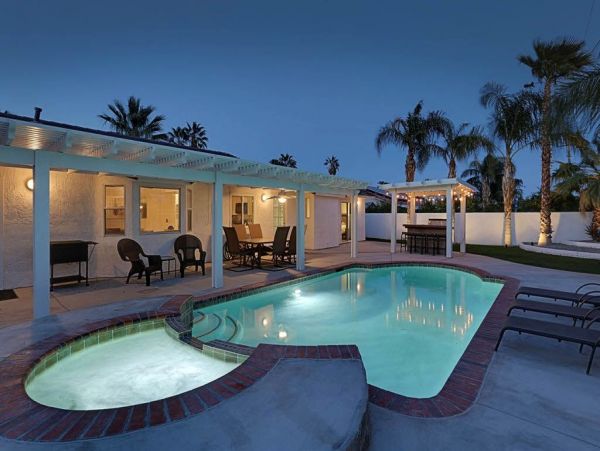 Palm Springs Home 949035