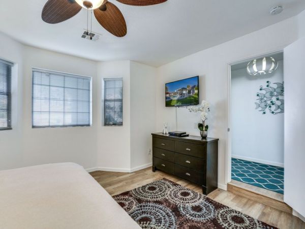 Palm Springs Home 949035