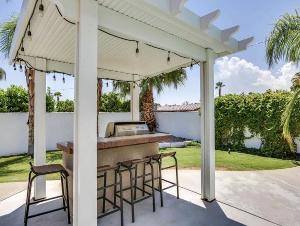 Palm Springs Home 949035