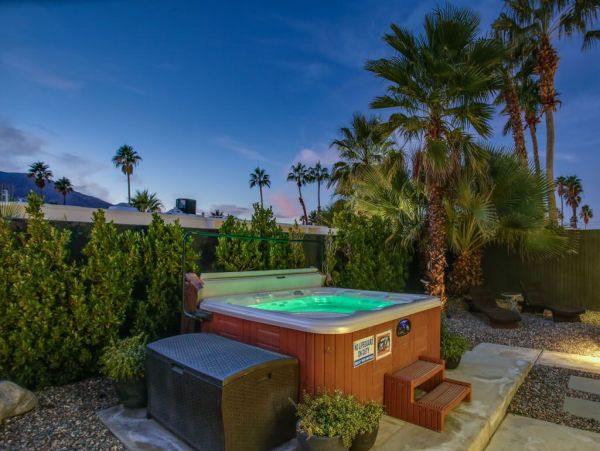 Palm Springs Home 949036