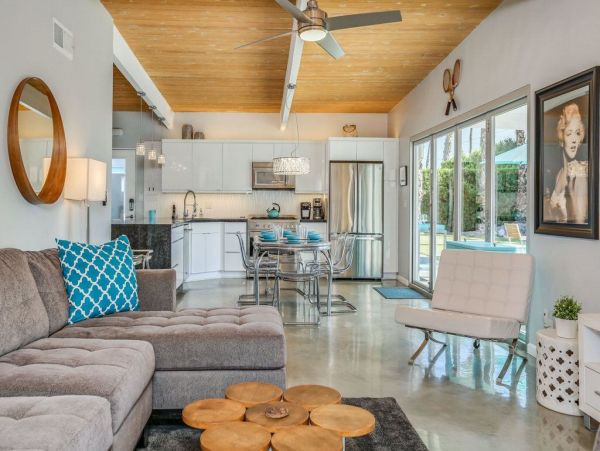 Palm Springs Home 949036
