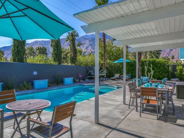 Palm Springs Home 949036