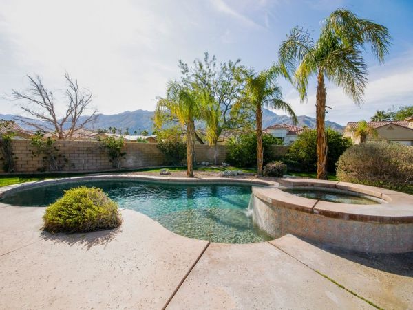 Palm Springs Home 949037