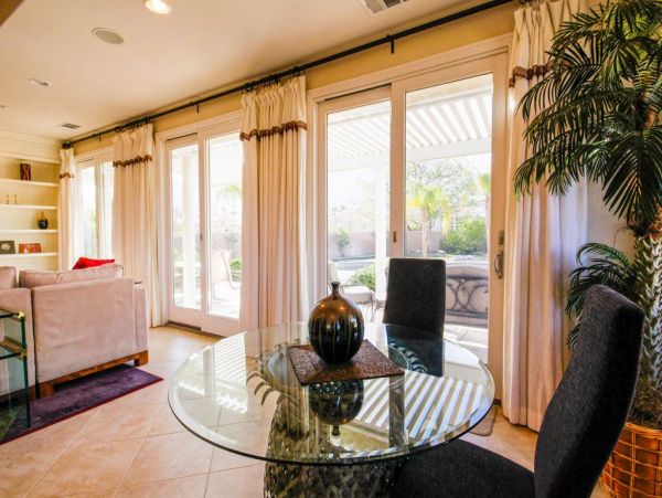 Palm Springs Home 949037