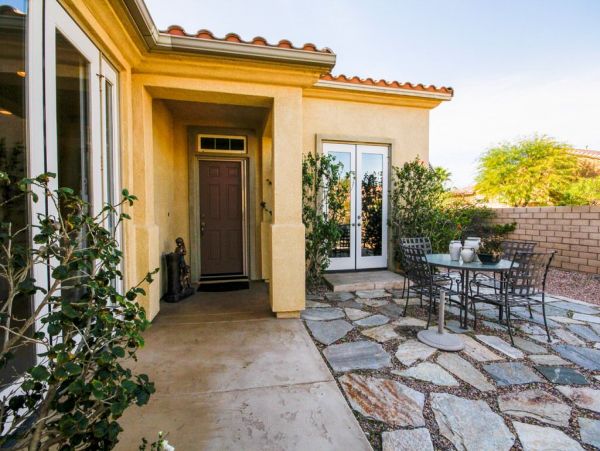 Palm Springs Home 949037