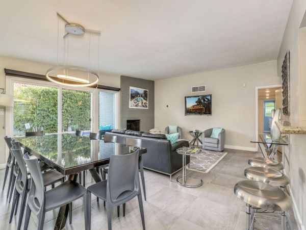 Palm Springs Home 949038