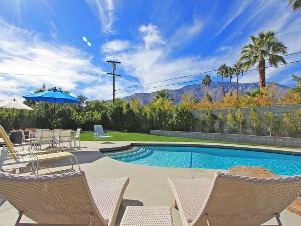 Palm Springs Home 949040