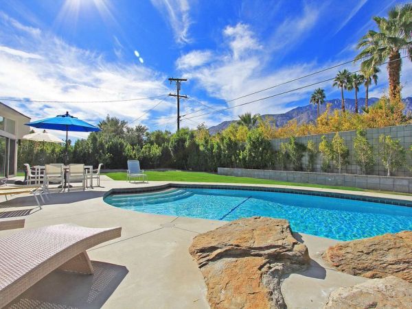 Palm Springs Home 949040