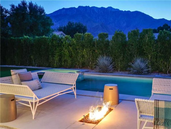 Palm Springs Home 949042