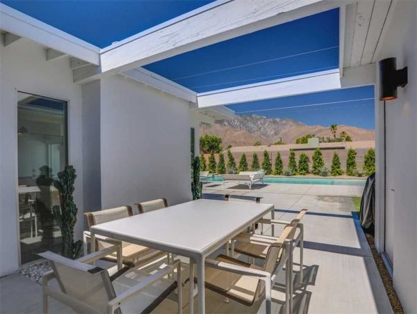 Palm Springs Home 949042