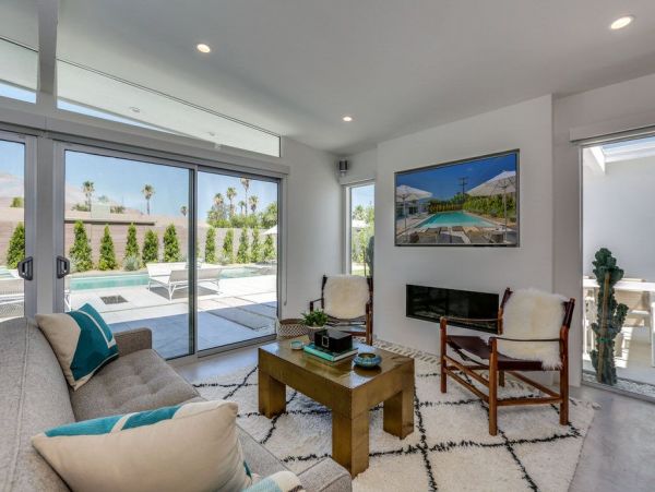 Palm Springs Home 949042