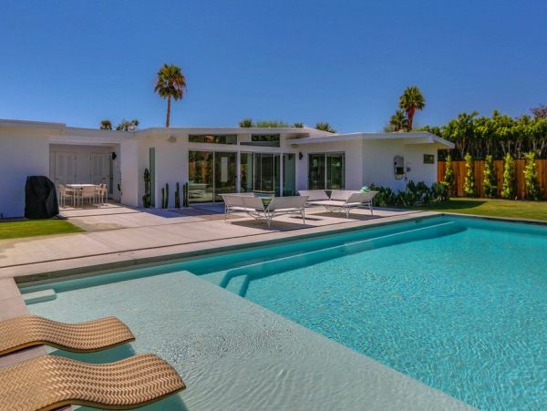 Palm Springs Home 949042