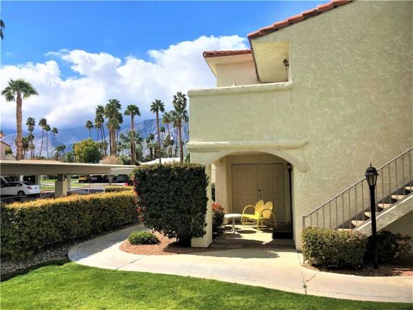 Palm Springs Home 949043