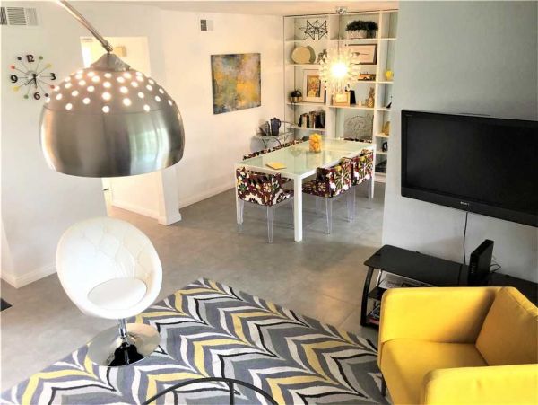 Palm Springs Home 949043
