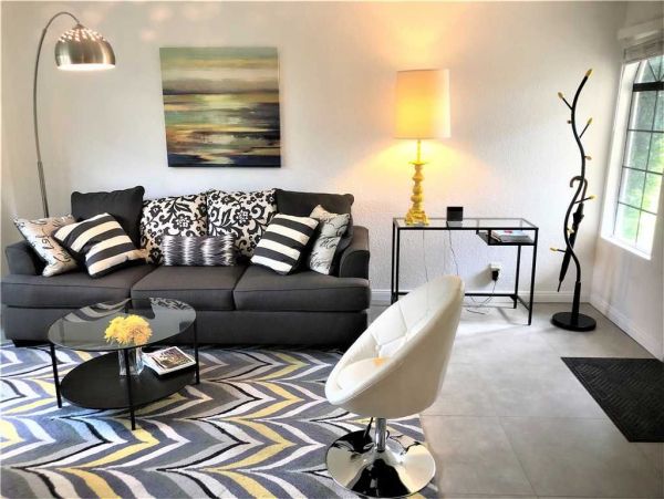 Palm Springs Home 949043