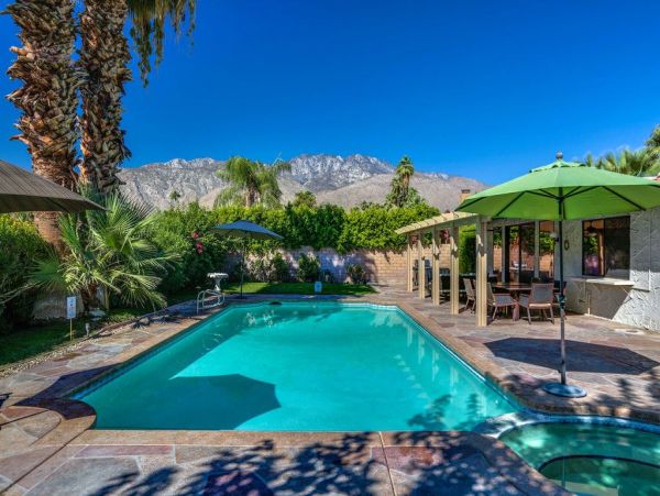 Palm Springs Home 949044