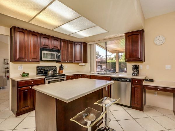 Palm Springs Home 949044