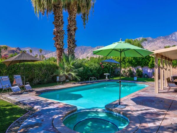 Palm Springs Home 949044