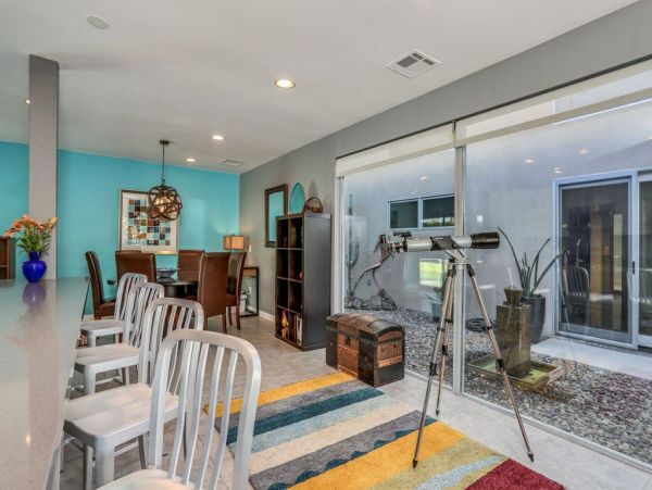 Palm Springs Home 949045