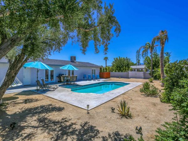 Palm Springs Home 949046