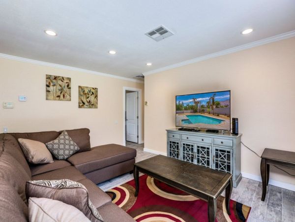 Palm Springs Home 949046