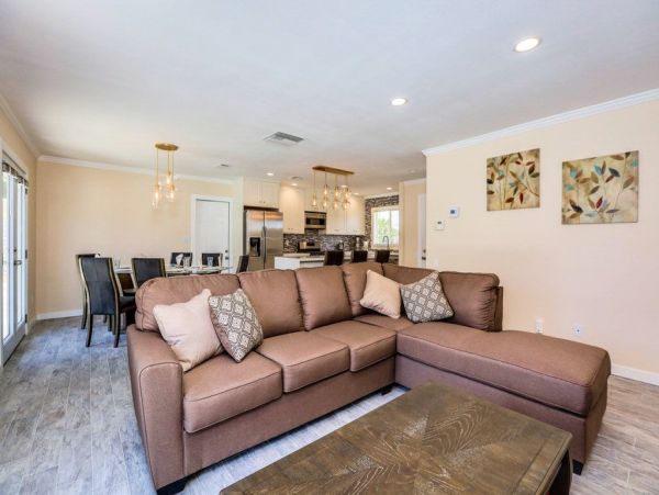 Palm Springs Home 949046