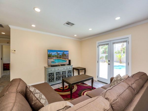 Palm Springs Home 949046
