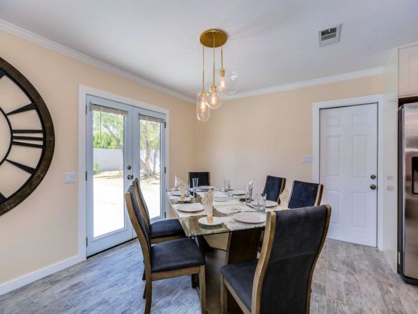 Palm Springs Home 949046