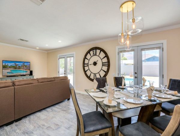 Palm Springs Home 949046