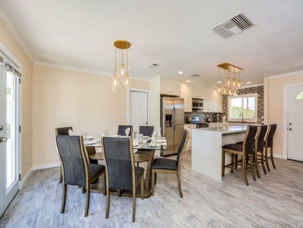 Palm Springs Home 949046