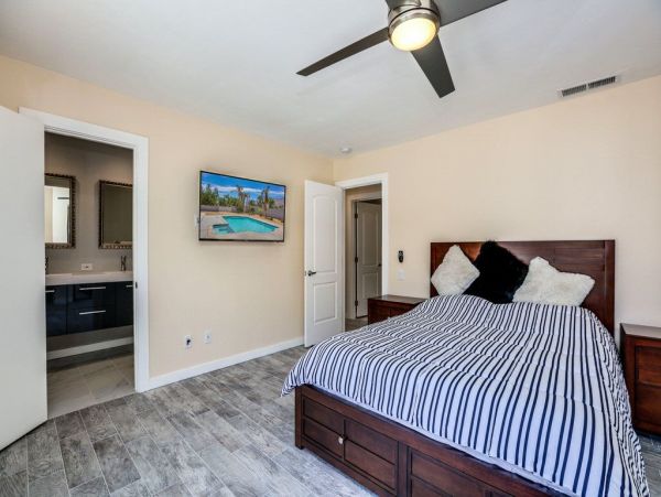 Palm Springs Home 949046