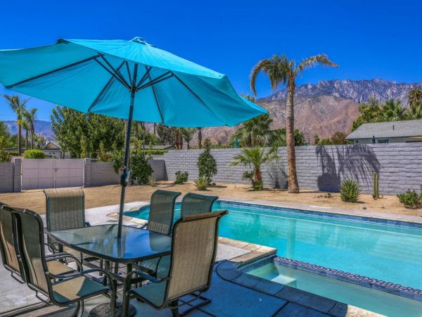 Palm Springs Home 949046