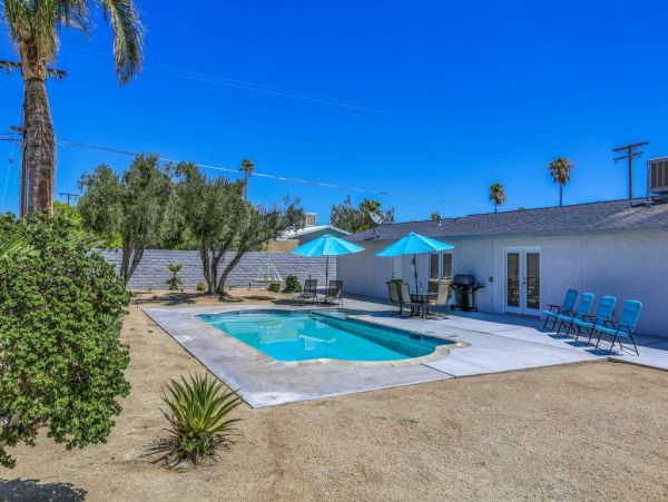 Palm Springs Home 949046