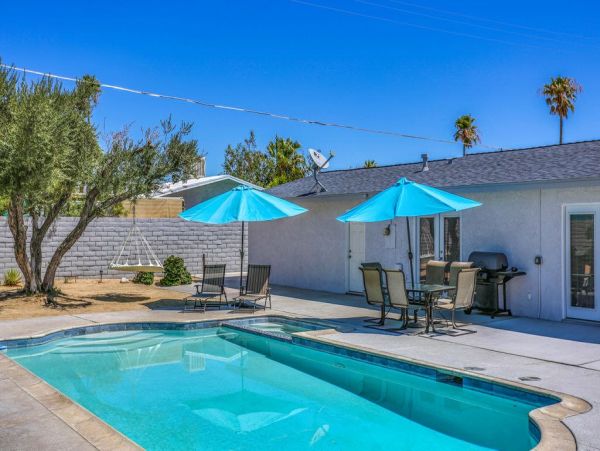 Palm Springs Home 949046