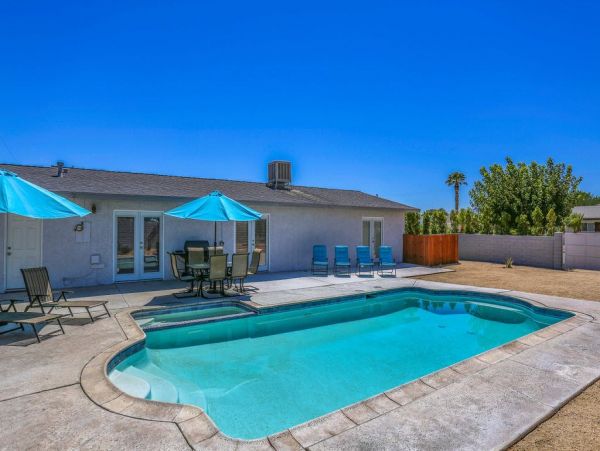 Palm Springs Home 949046