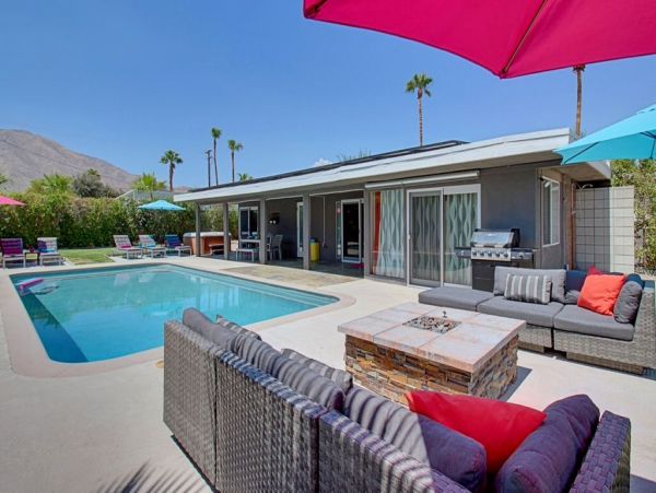 Palm Springs Home 949049