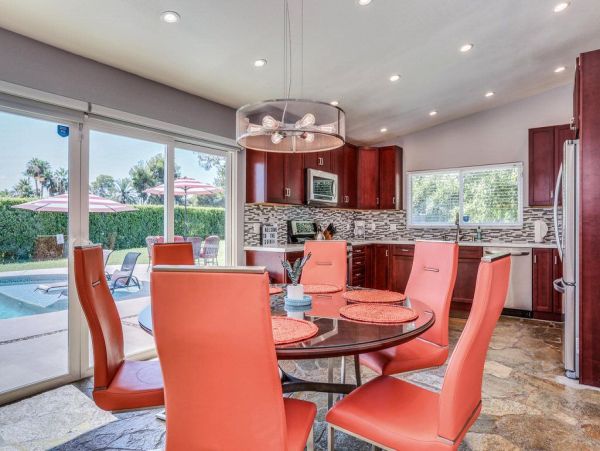 Palm Springs Home 949051